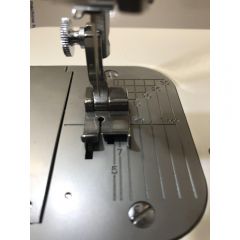 Commercial Sewing Machine Right Hinged Raising Foot with 3/8 Inch Guide