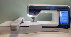 Brother Innovis Essence VM5200 Sewing, Embroidery and Quilting Machine - USED