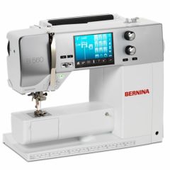 Bernina 560 Sewing and Quilting Machine - Customer Return