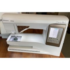 Viking Designer Topaz 50 Sewing and Embroidery Machine - Recent Trade